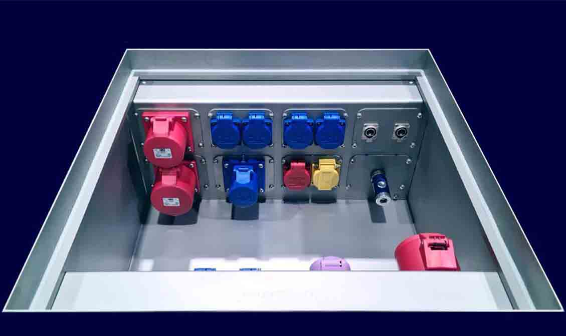 Floortank type VERL 8 modules with CEE, Schuko, data, Neutrik, compressed air