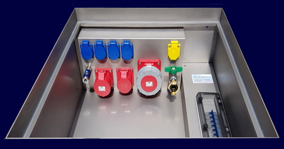 Stainless-steel Floortank type WOLFEN, with sockets, data, vacuum, compressed air, distributor-.jpg