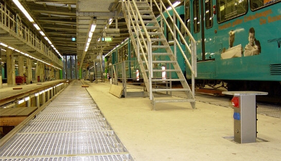 Senkelektranten SE300Q f&uuml;r die Zugwartung in Frankfurt